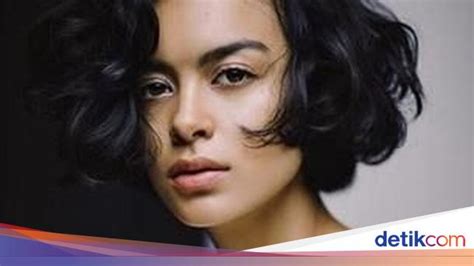 foto artis sexsi|8 Gaya Seksi Artis Indonesia Pakai Baju Transparan, Eva Celia。